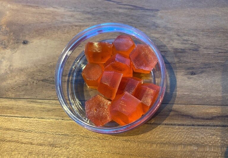 hhc edible gummy